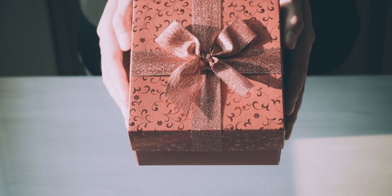 Mơ Thấy Người Yêu Cũ Đánh Con Gì? 3 Chiêm bao thấy người yêu cũ tặng quà thì nên đánh 37, 73
